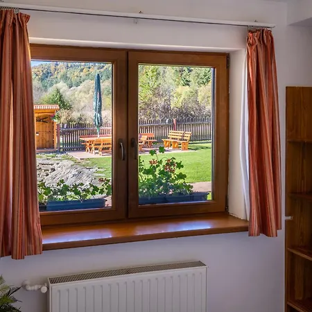 Base Camp Pieniny Hotel *